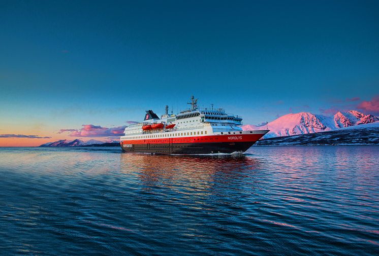 MS Nordlys Foto Ole C Salomonsen 2 Hurtigruten