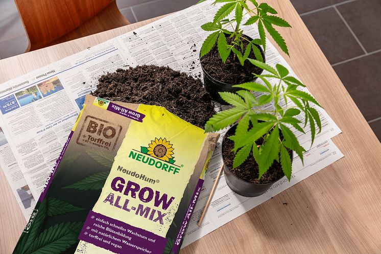 Neudorff NeudoHum Grow All-Mix_24-12.jpg