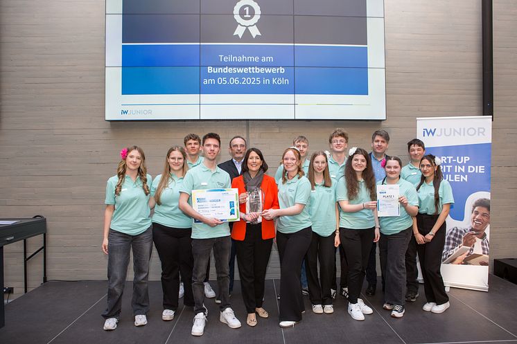 Blooming Wishes_BBS Wirtschaft Trier_1.Platz_Photo-Herzmann-1.JPG