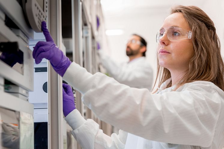 DHL Express and Thermo Fisher collaborate.jpg