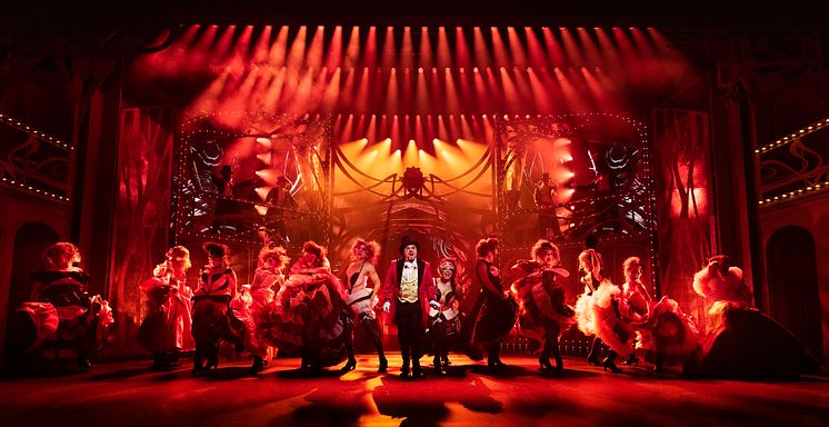 Moulin Rouge_Fotograf Miklos Szabo.jpg