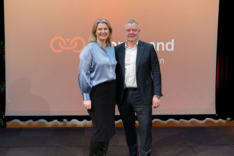 Tove Selnes og Odd Arild Grefstad_040325--4.jpg