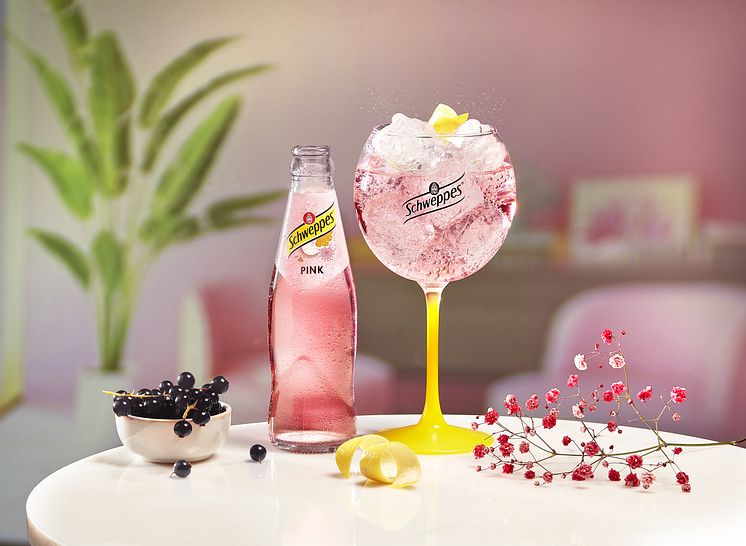 Schweppes PINK STRAIGHT.jpg