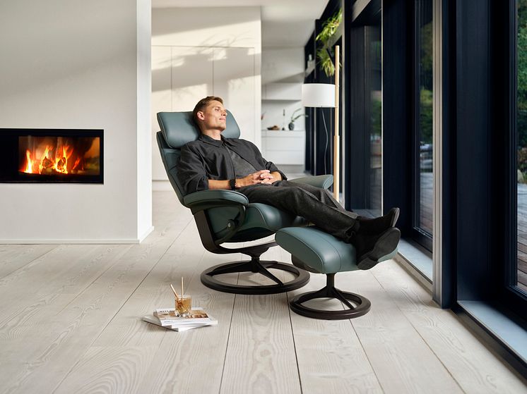 Stressless_Paul_M_Signature_Paloma_Teal_Blue_Wenge-Matte_Black.jpg