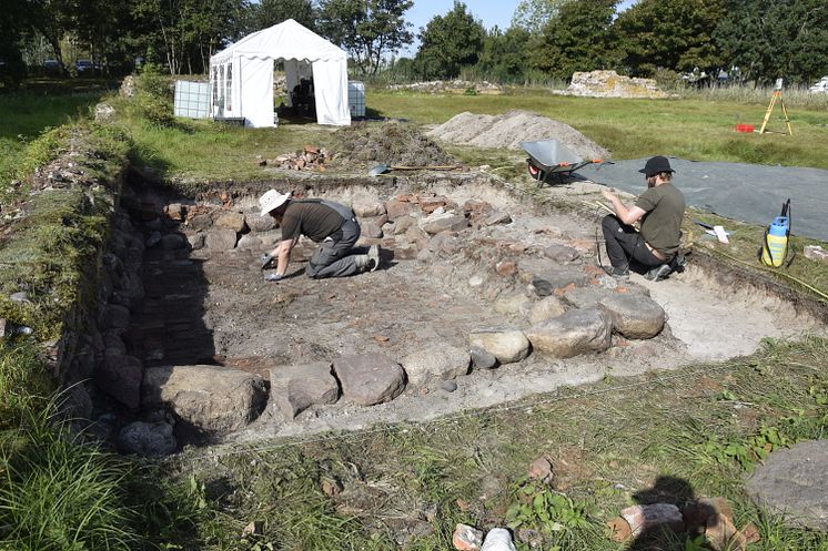 Ausgrabungen an der Burgruine Glambek im September 2025