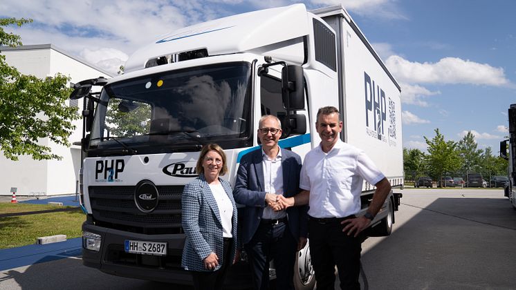 Bundesweite Service-Partnerschaft der Daimler Truck AG und Paul Group  