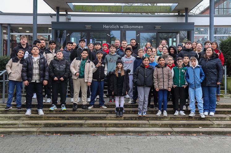 „Es war die beste Entscheidung“ | Studierende der Universität Vechta stärken durch gemeinsame Projekte Sprachkompetenzen bei GSO-Schüler*innen 