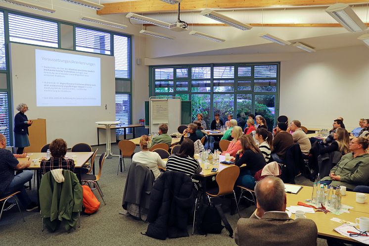 Praxis-Dialog Tag 2024 | Großes Interesse der regionalen Einrichtungen an überarbeiteten Studiengängen des Fachs Soziale Arbeit