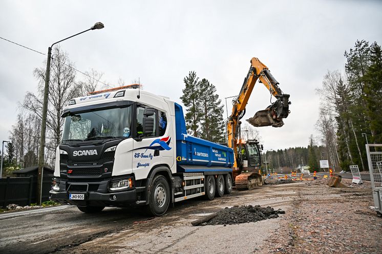 EF-TRANS-10.jpg