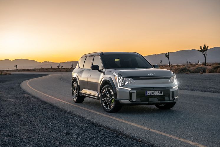 kia-ev9-gt-my25-exterior-highres-6119x4083-02.jpg
