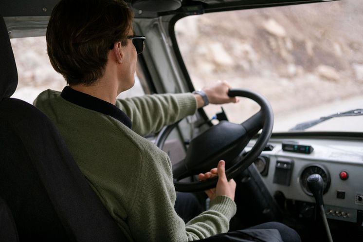 medium-shot-man-driving.jpg