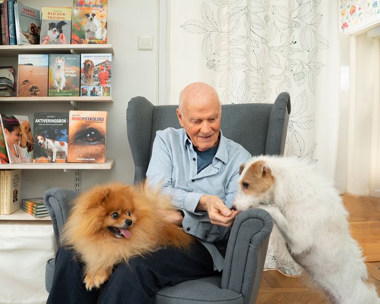 ANDERS HALLGRENB 1