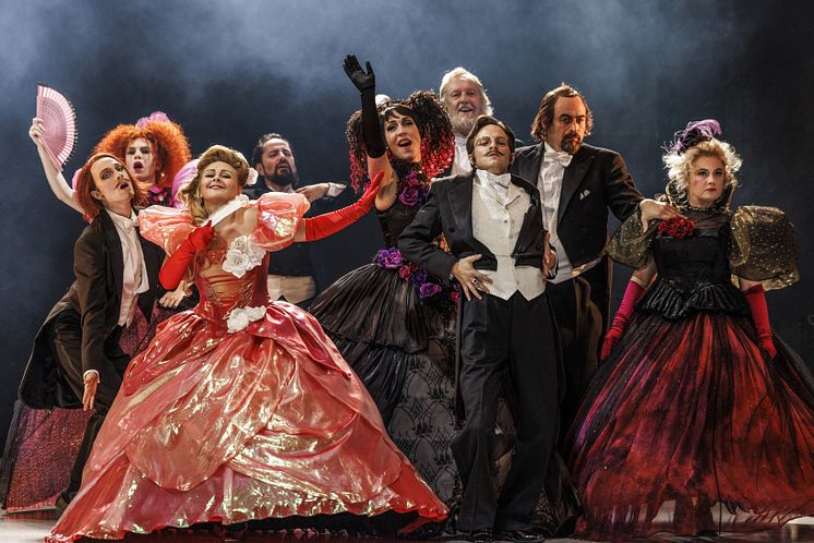Kameliadamen_Västmanlands Teater_2024_Fotograf Mats Bäcker_PRESS1.jpg