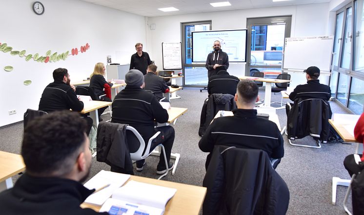 DSW21 optimiert Fahrschul-Ausbildung_Foto 1.jpg