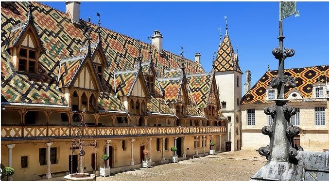 Hospices de Beaune.JPG