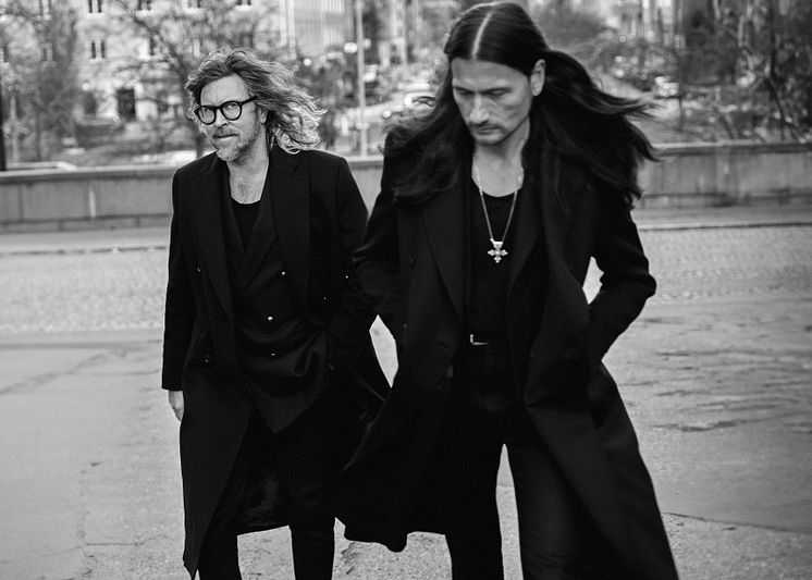 Brothers_Toni_Jessy-BW.jpg
