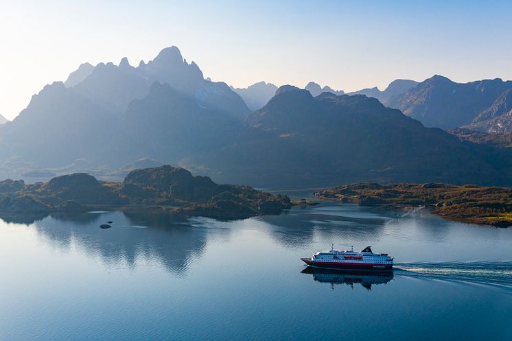 MS_Kong_Harald_Raftsundet_Norway_HGR_125150_Photo_Stian__Klo.jpg