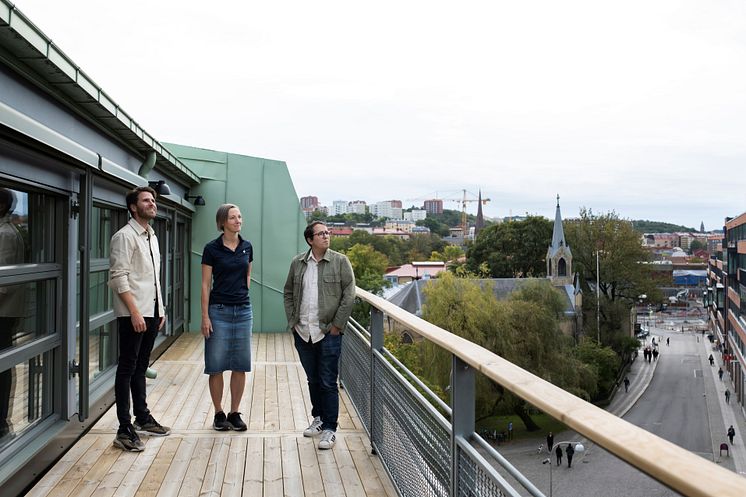 Kaserntorget 6, Henrik Svensson från Wallenstam, Annette Jonsson och Simon Skogström från Wikström.