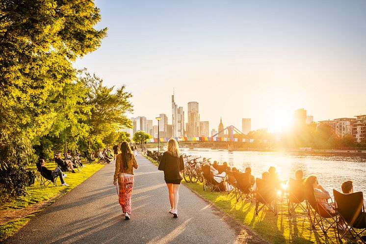 Frankfurt am Main_Mainufer.jpg