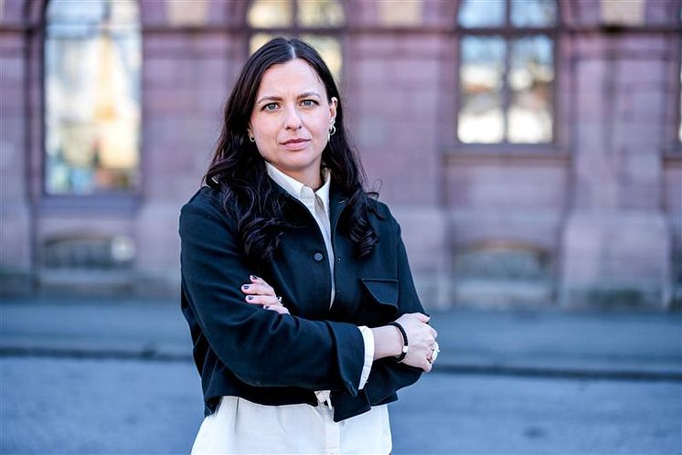 Alma Tabak.jpg