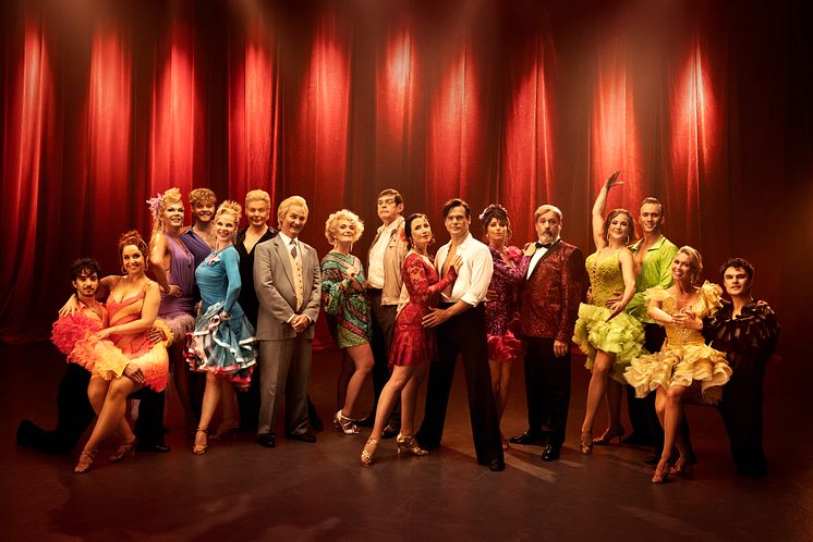 Strickly Ballroom_Miklos Szabo_3.jpg