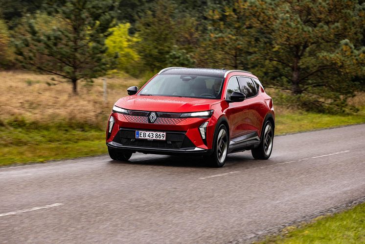 Renault_Scenic_02.jpg