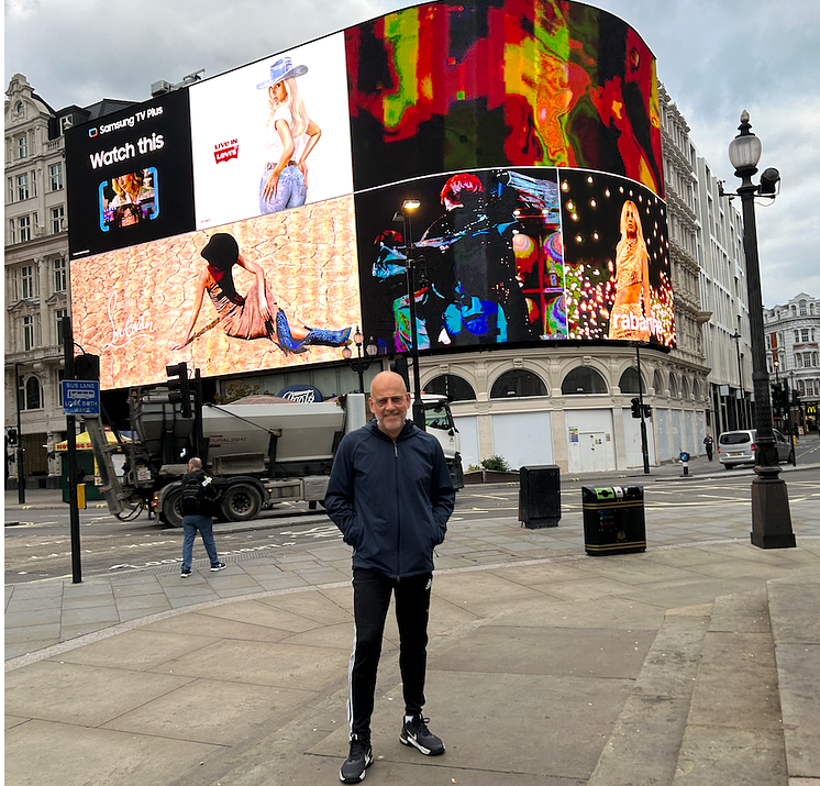 Christian Bönnelyche på Picadilly circus