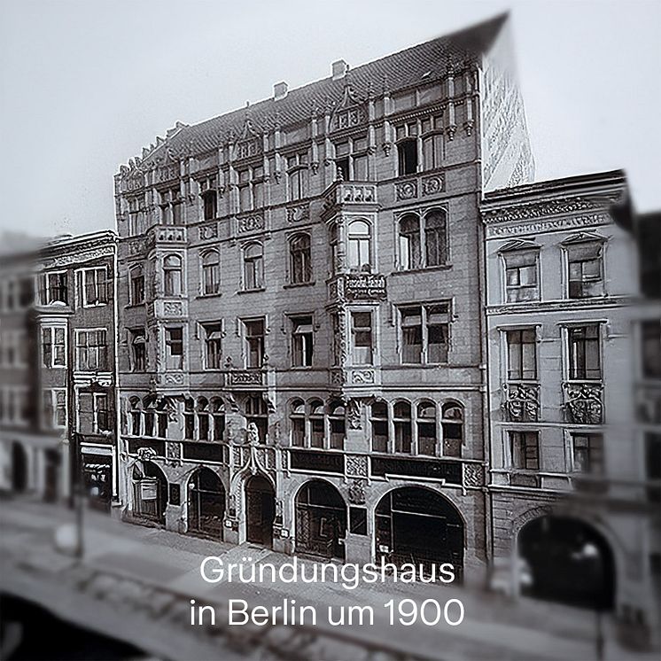 1900_Berlin-ZurichHaus_Mohrenstr.jpg