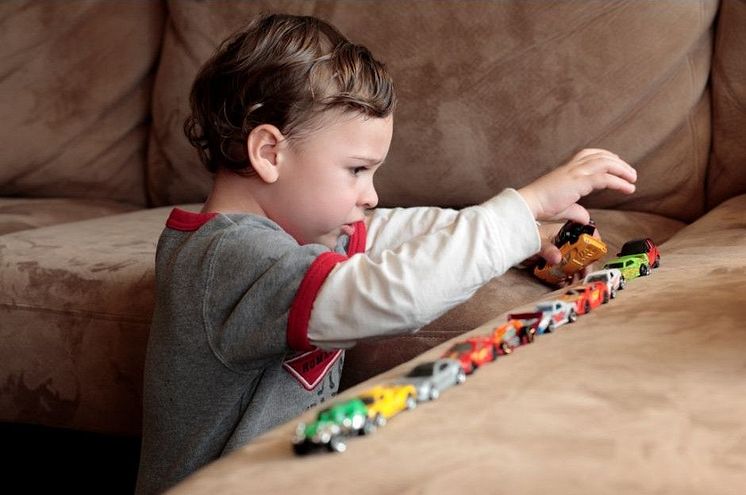 Att hantera övergångar och förändringar för personer med autism.jpg
