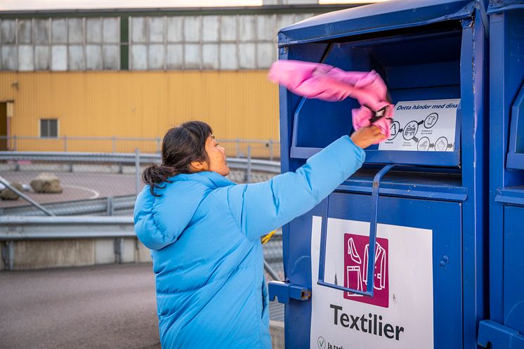 Slänger i box.jpg