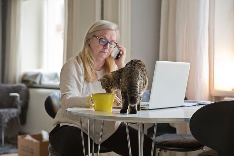 kvinna-katt.jpg