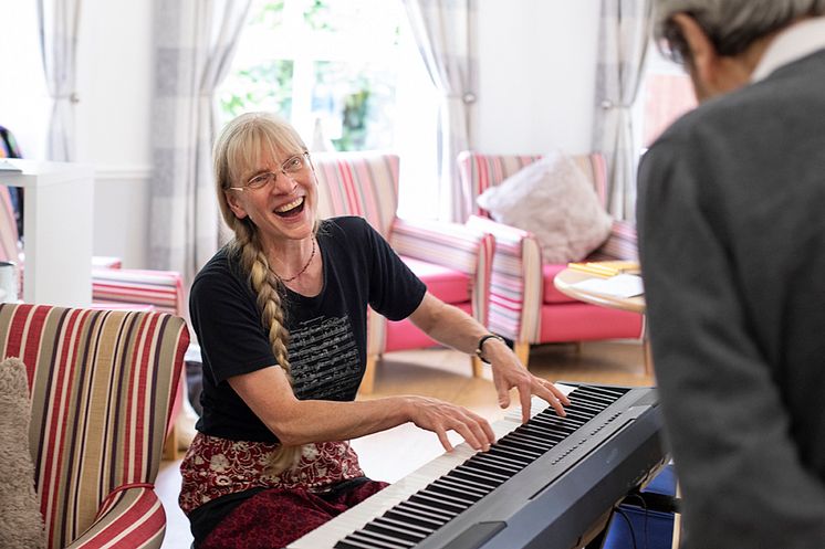 Brigitte_Schwarting_Musikterapeut_Music_in_Mind_┬⌐ Rachel Bywater Photography.jpg