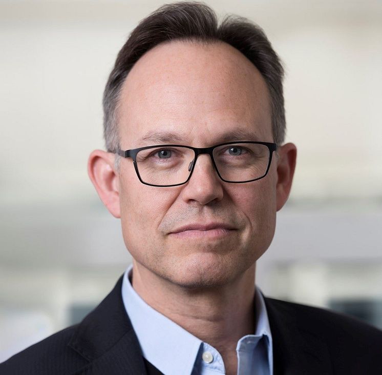 Alex Dichter 2.jpg