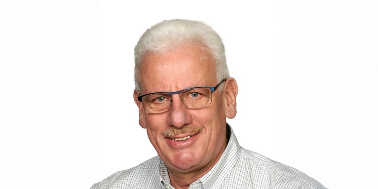 ProfDrHolgerSchütt-AKQUINET.png