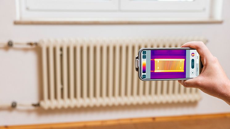 testo-860i-application-radiator-clip-on-810-1000px.jpg