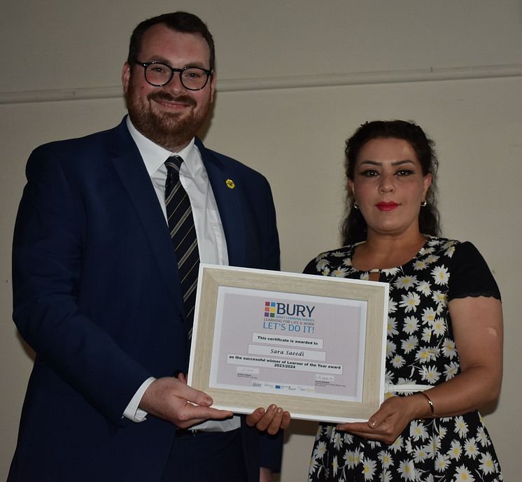 Photo Cllr O'Brien and Sara.jpg