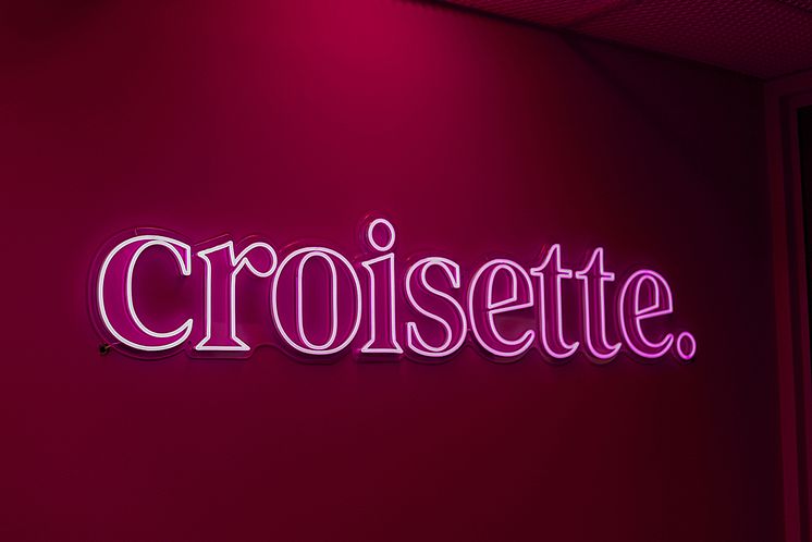 Croisette_head.jpg