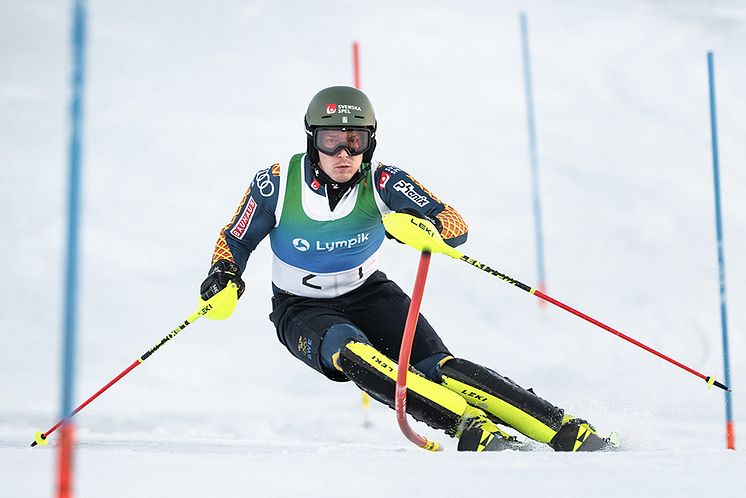 Kristoffer Jakobsen Storklinten 2024 Foto Simon Eliasson Ski Team Sweden Alpine.jpg