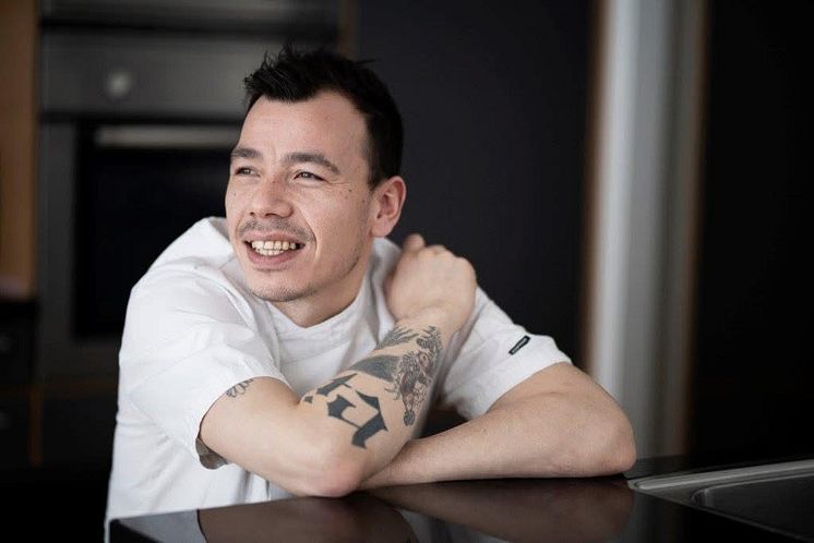 HX Partners with Inunnguaq Hegelund to Develop Greenlandic Cuisine Experience