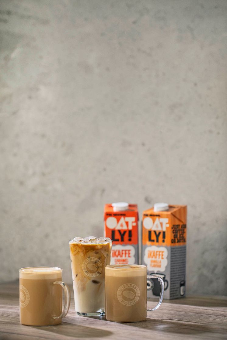 LOWRES_FLAVORED_OAT_LATTES.jpg