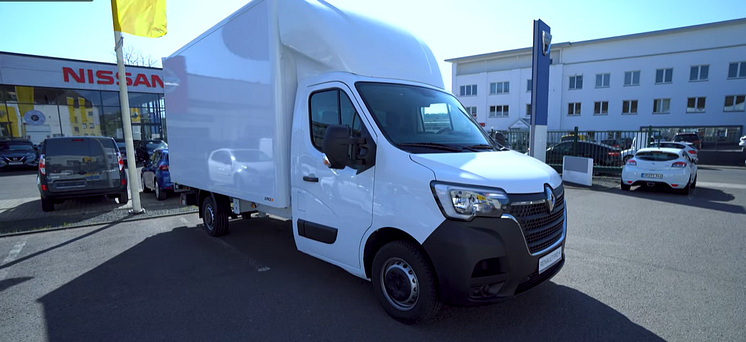renault master koffer mit hebebühne.png