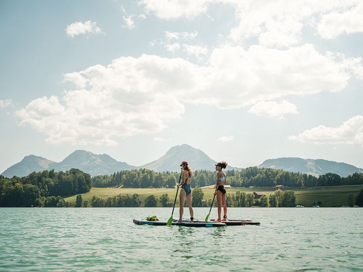 Stand-up Paddle auf dem Greyezersee 