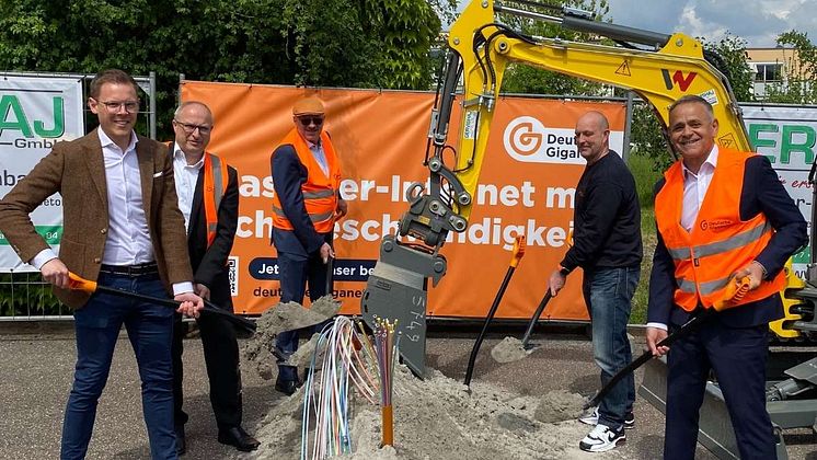 Spatenstich Lehrensteinsfeld.jpg