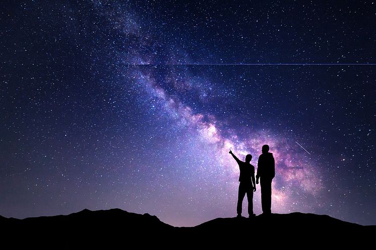 THEME_PEOPLE_SILHOUETTE_STARS_POINTING_SPACE_MILKY_WAY_GettyImages-537228978_Universal_Within usage period_101449-1.jpg