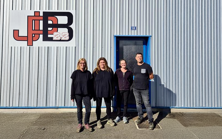 Staff and building JPB22_2.png