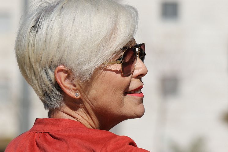 woman-3972560_1280.jpg