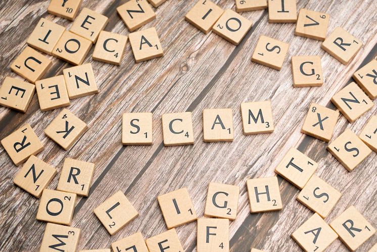 scam-8509837_1280.webp