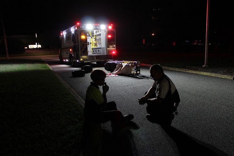 ambulance-2000195_1280.jpg