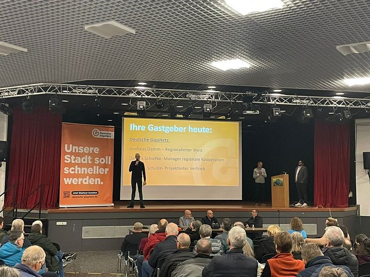 Bau Talk 2.jpg