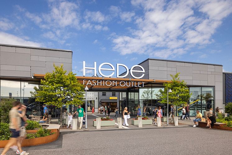 Hede Fashion Outlet entre.jpg